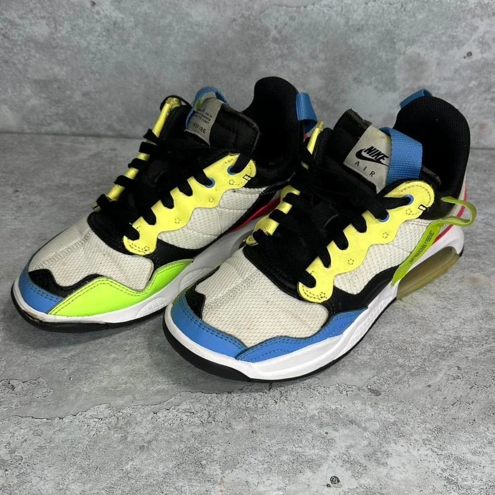Nike Air Jordan MA2 Youth Size 7  Wht Coast Big CW6594 110 Multicolor‎ Sneakers